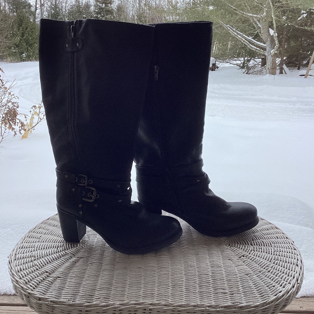 🤎SALE🤎Black Heeled Boots / WIDE Fit